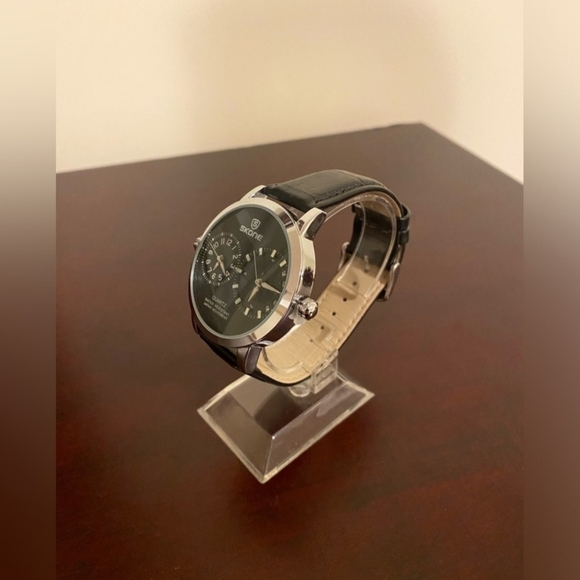 Brand new Dual Time zone Black Skone mens fashion watch - Picture 2 of 3